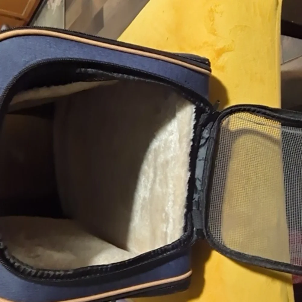 IOKHEIRA Airline Friendly Pet Carrier Small Blue And Black Expendable
